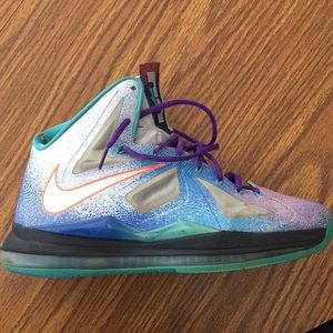 Nike LeBron 10 “Platinum”